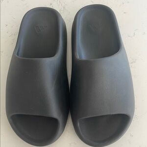 Adidas Yeezy Slides